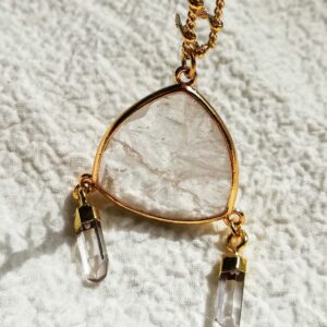 collier or cristal de roche
