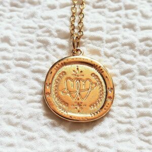 collier medaille or