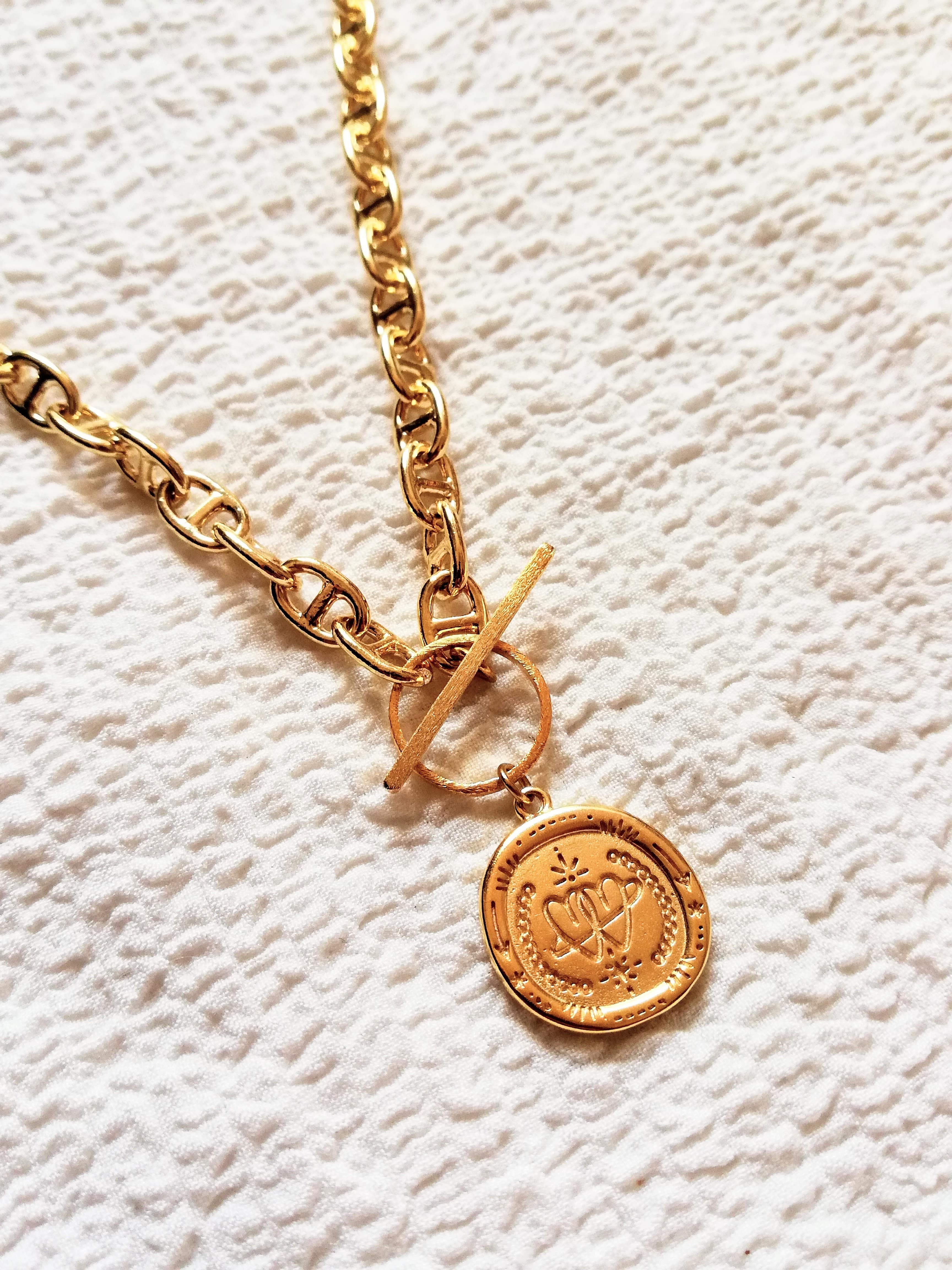 collier medaille or