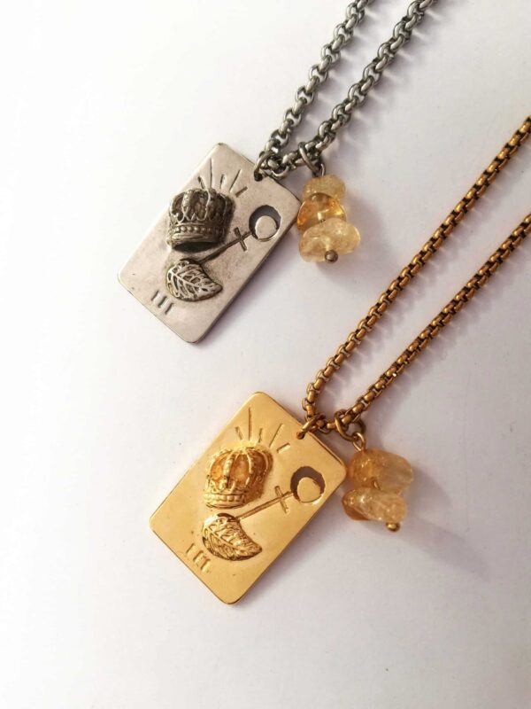 collier carte de tarot l'impératrice en or ou argent