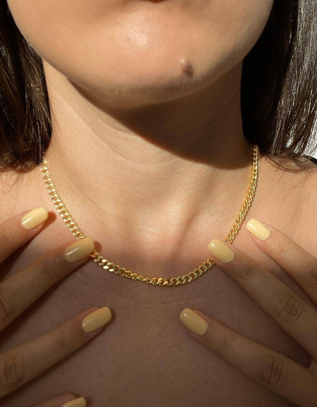 collier chaîne dorée femme