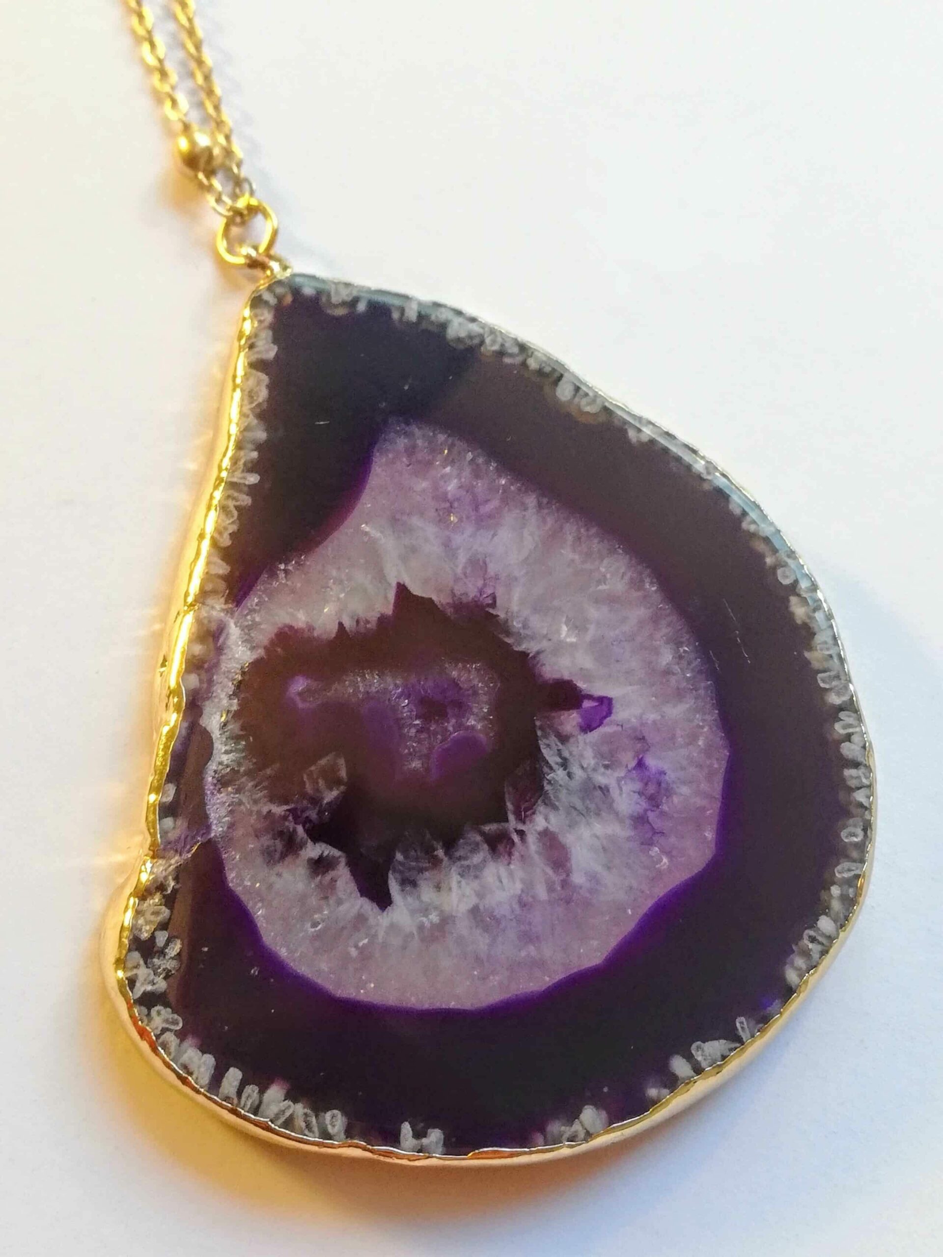 Collier Sautoir Vintage En Agate - Pierre Rose Fushia, Métal Bronze, Occasion Ancien