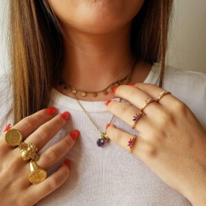 ensemble de bagues fines or femme et chevalière tendance bijoux