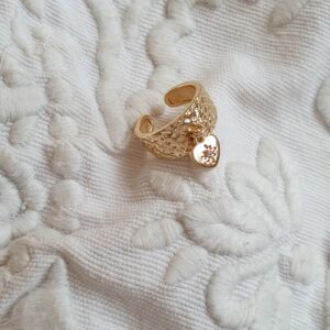 bague avec coeur pendant