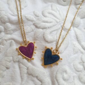 Collier coeur sacré bleu ou violet spiritualité