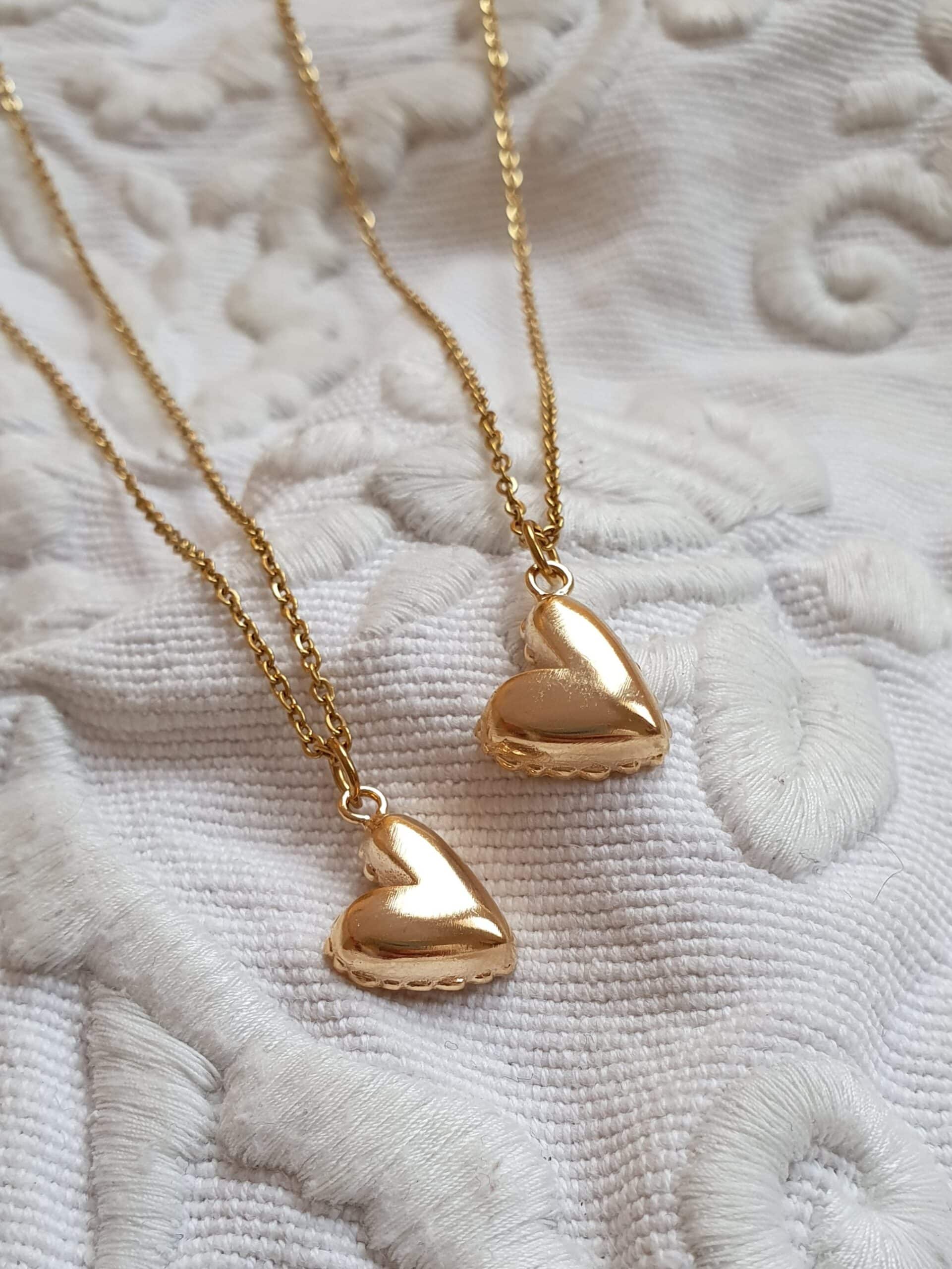 collier petit coeur or discret